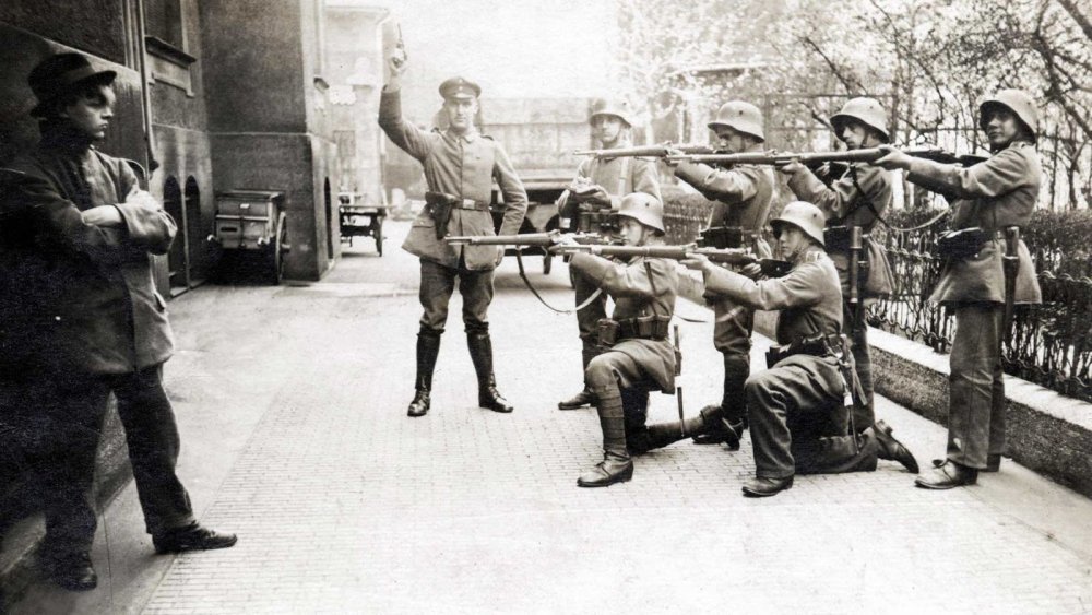 execution_german_communist_1919.jpg